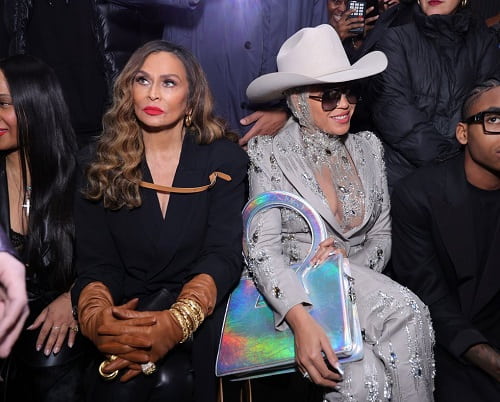 Photo of Beyonce and mom at the Luar show 2024- Fashion Police Nigeria