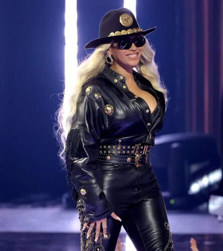 Beyonce iHeart awards 2024 vintage Versace leather cowboy outfit