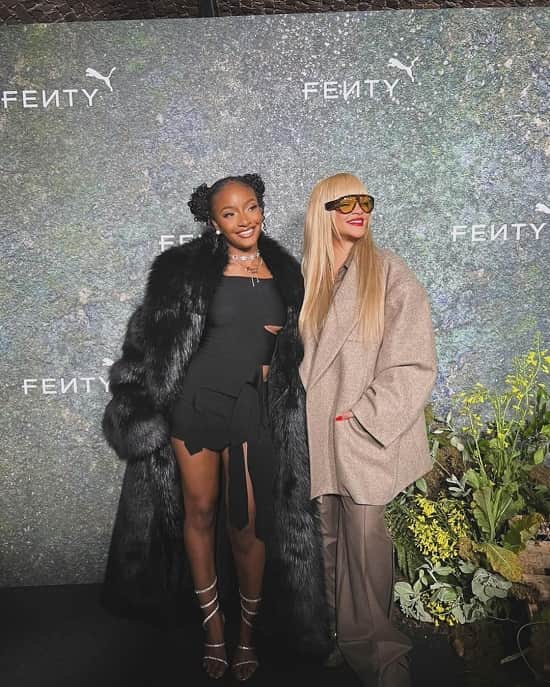 
Photo of Arya Starr possing with Rihanna at the Fenty x Puma Creeper Launch in London