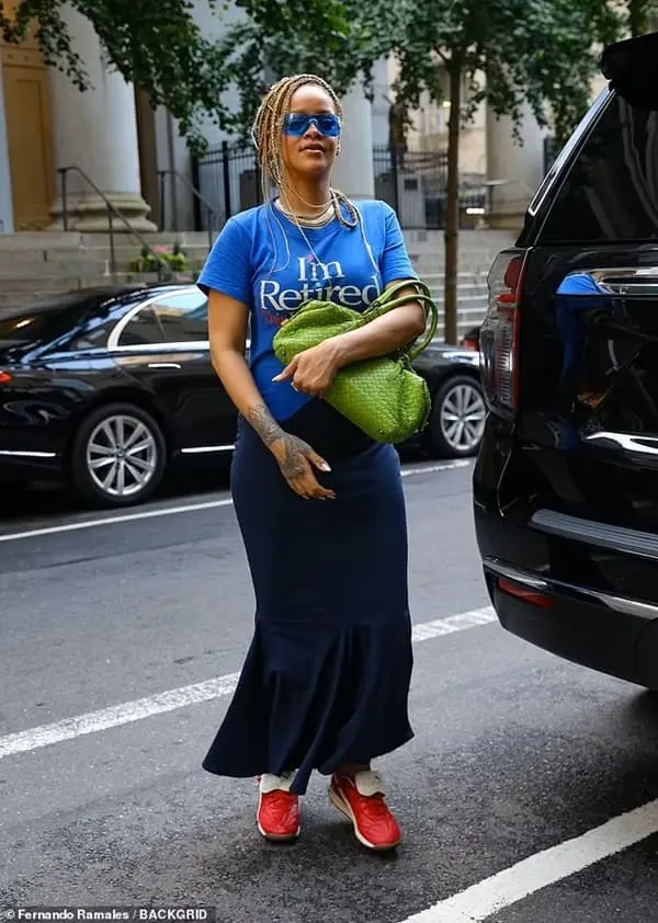 Rihanna wears I'm Retired t-shirt while running errands with partner ASAP Rocky in New York City - Fashion Police Nigeria