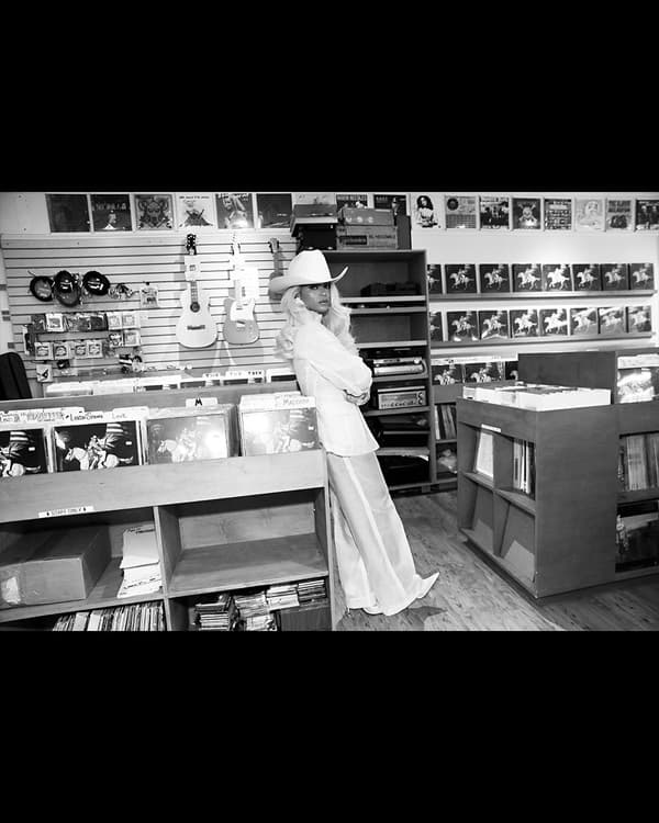 Beyonce cowboy carter inspired all-white outfit during a visit to the Innersleeve Records in Amagansett, New York - Fashion Police Nigeria