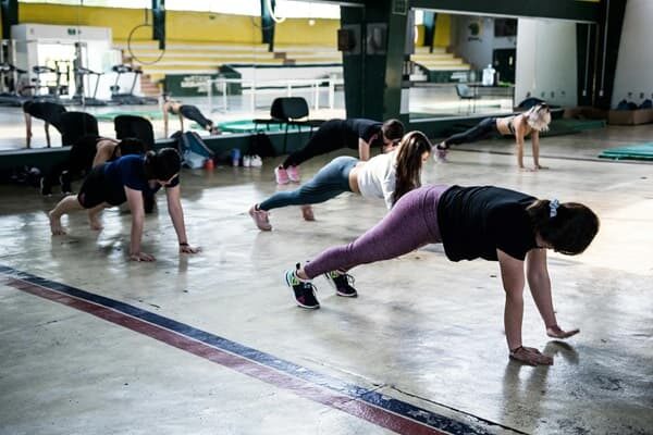 Women pushup- at the gym photo - Fashion Police Nigeria