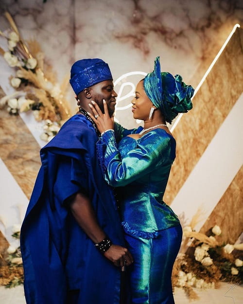 Bride and Groom wearing matching aso oke - Fashion Police Nigeria