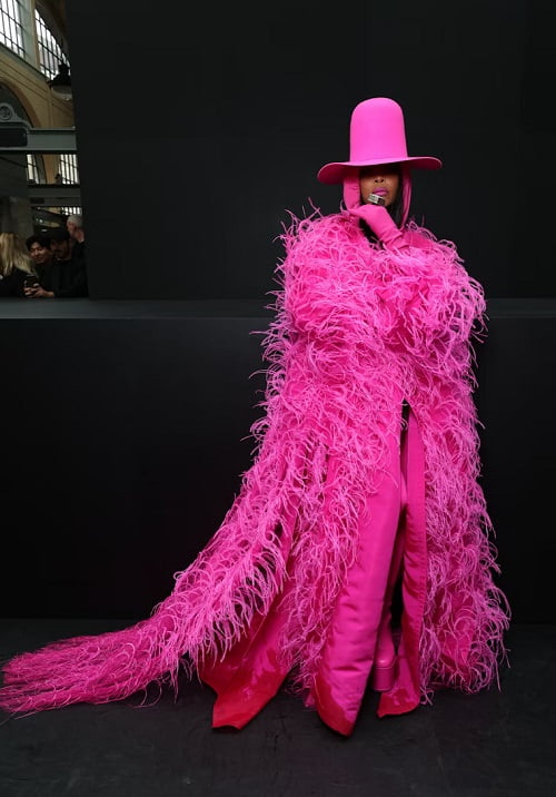 Erykah Badu at 2022 Valentino Show - Fashion Police Nigeria