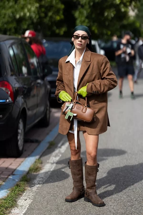 Woman wearing pantless blazer outfit with a duraq in a street style photo - Fashion Police Nigeria