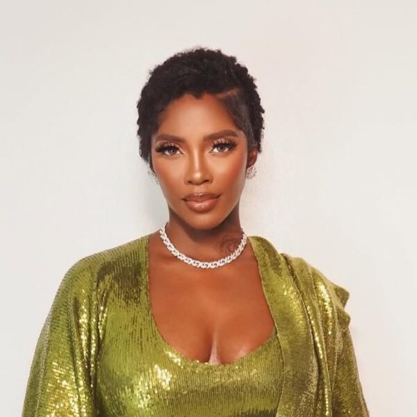Tiwa Savage Debuts a New Natural Hairstyle and Looks Prettier