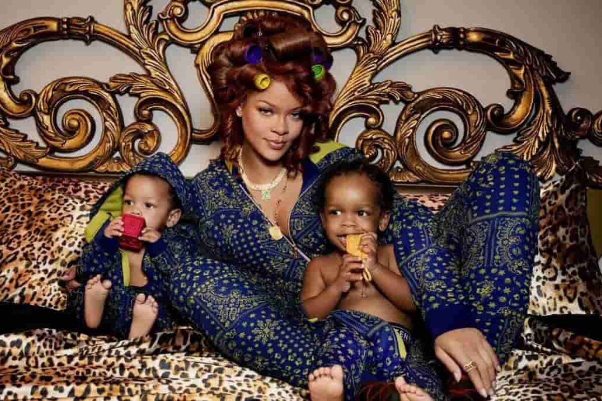 Rihanna Celebrates Motherhood on the Women's Day with Delivery Room Photos with Her 2 Kids