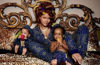 Rihanna Celebrates Motherhood on the Women's Day with Delivery Room Photos with Her 2 Kids