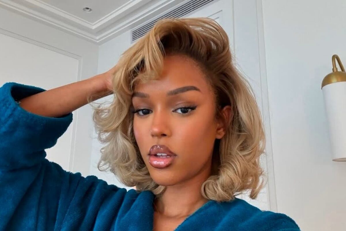 Photo of a woman wearing the golden brown hair color - Fashion Police Nigeria