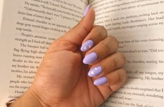 11 Lilac Nail Ideas For Your Next Manicure Appointment