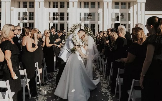 Jordan Bussey and her wedding guests- Fashion Police Nigeria