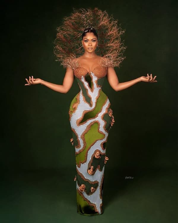 Osas Ighodaro gorgeous dress photo for 2025 Africa-magic-viewers choice awards - Fashion Police Nigeria
