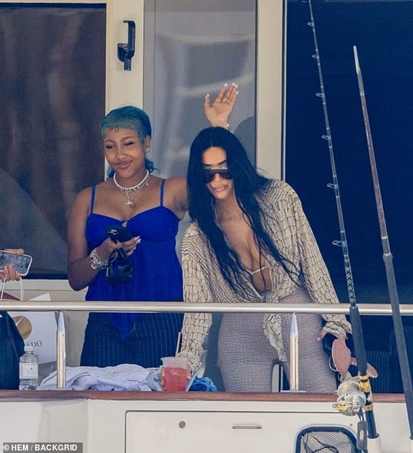 Kim Kardashian celebrates North's 12 birthday on a yatch - Fashion Police Nigeria