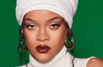 Rihanna's maternity style