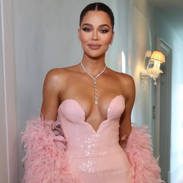 Khloe Kardashian Outfit for Jeff Bezos Wedding - Fashion Police Nigeria