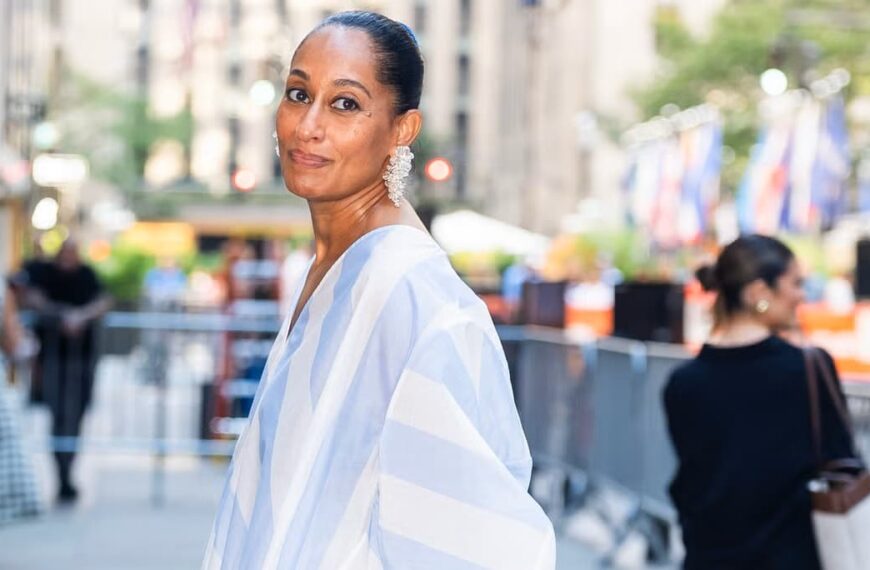 Tracee Ellis Ross Walked the Streets in the Perfect Summer Jacquamus Ensemble