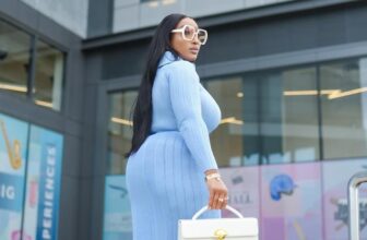 Beautiful African American woman wearing a gorgeous dress with no panty lines showing - Fashion Police Nigeria