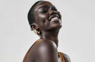 photo of a beautiful black woman with glowing skin - Fashion Police Nigeria