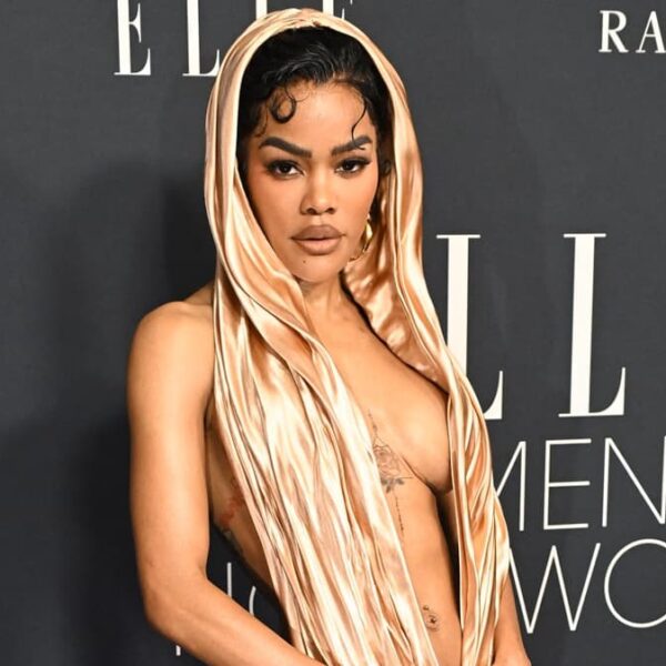 ]Photo of Teyana Taylor attending the Elle Women of Hollywood in a revealing Balmain gown - Fashion Police Nigeria