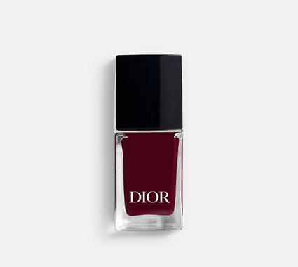 Dior-Vernis-Burgundy-Nail-Polish - Fashion Police Nigeria