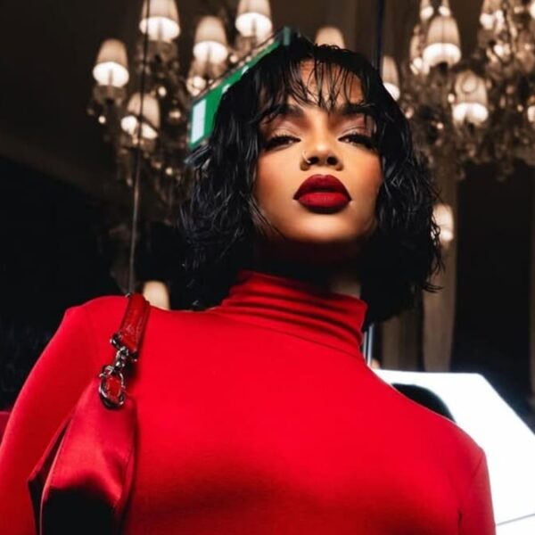 15 Festive Holiday Hairstyle Ideas That Will See&hellip;