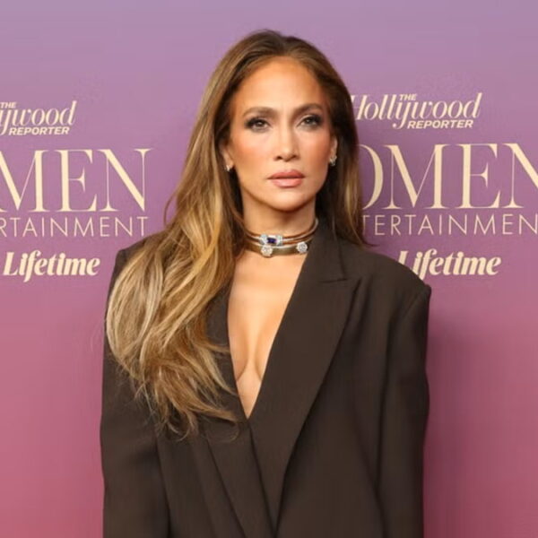 Jennifer Lopez Makes the Blazer and Skirt Look&hellip;