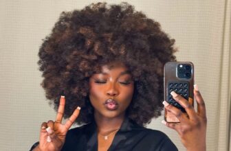 photo of a black lady with Afro hair - Fashion Police Nigeria