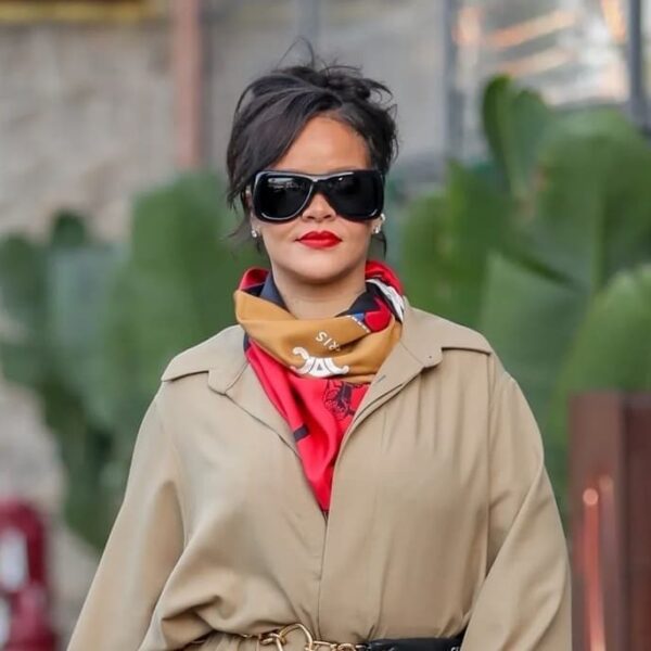 Rihanna Gives an All-Black Look a Very Party&hellip;