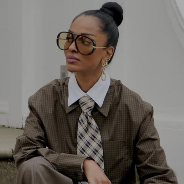 10 Ways to Wear Oversized Glasses Like a Fashion Girl