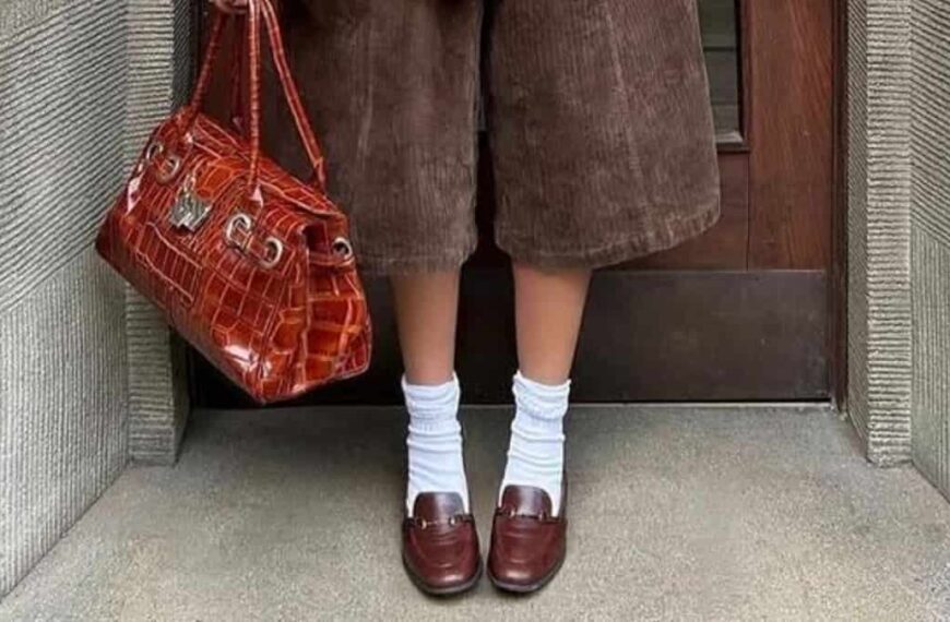 Brown Granddad shoes paired with a brown bag - Fashion Police Nigeria