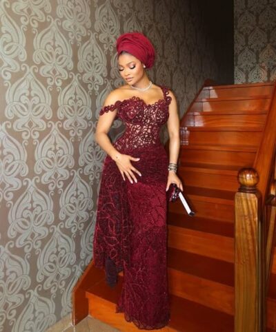 off-shoulder aso-ebi wedding guest style - Fashion Police Nigeria