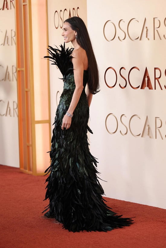 Demi Moore's Oscars 2026 Gown is Covered Entirely with Feathers