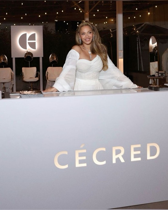 Beyoncé for CECRED