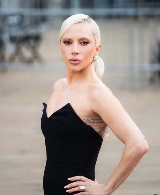 Lady Gaga's Black Strapless Gown Steals the Show | FPN Lady Gaga's Black Strapless Gown Steals the Show | FPN