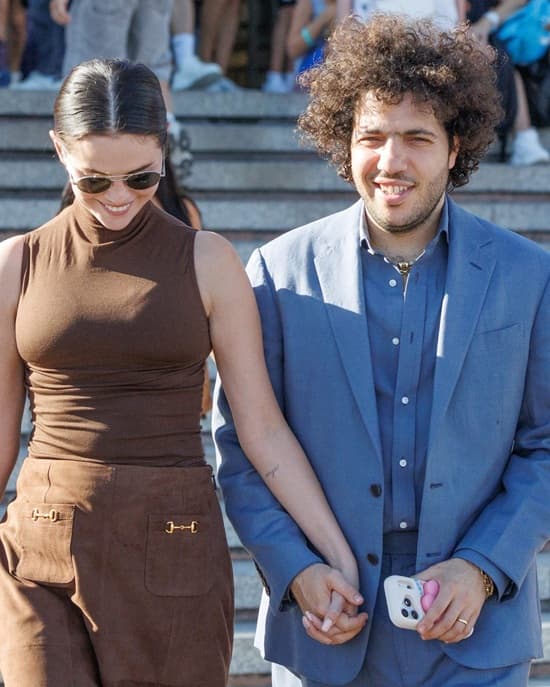 Selena Gomez and Benny Blanco Are Street Style Goals Ahead of First Wedding Anniversary - Fashion Police Nigeria