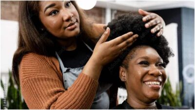 photo of a lady getting her hair done