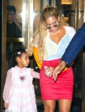 Beyonce Shows The Coolest Shoe Style To Wear With Skirt If You Don’t Like Heels