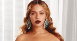 Even Beyoncé Knows She’s A Goddess In This Feathered Sequined Gown