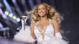 Beyonce Looks Like a Bride in a Beautiful White Gown For Washington D.C. Tour