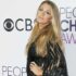 Jennifer Lopez Sparkles In A Sleek Dress At The 2017 People’s Choice Awards