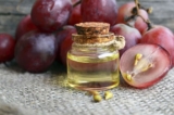 What You Didn’t Know Grapeseed Oil Can Do for Your Hair
