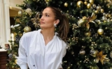 Jennifer Lopez Wears The Perfect Holiday Outfit