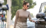 Jennifer Lopez Shows How to Look Chic in a Baggy Denim Jumpsuit