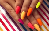 Skittles Manicure Is Now Becoming A Major Thing On Instagram