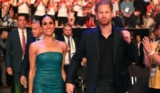 Meghan Markle Looks Glamorous in a Strapless Turquoise Gown For the Invictus Games’ Closing Ceremony