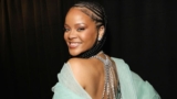 Rihanna Used To Secretly Play With Her Mother’s Makeup