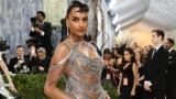 Simone Ashley Wore a Gorgeous Chain Dress at the 2026 Met Gala
